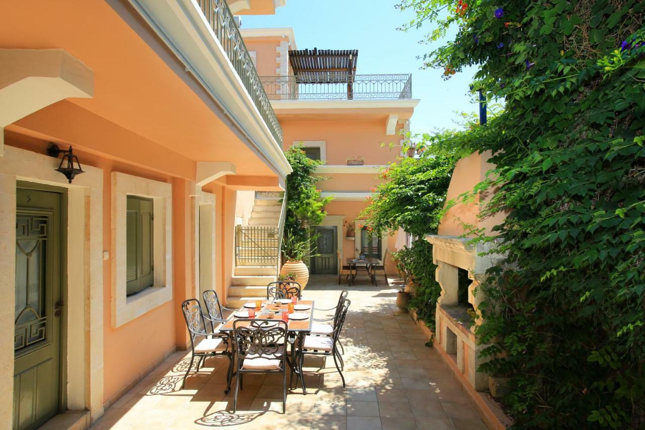 Villa Pasiphae Камиларион Екстериор снимка