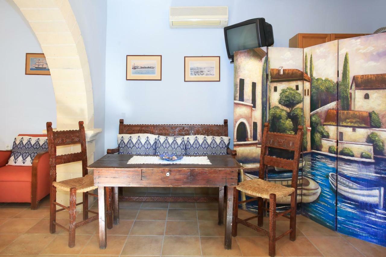 Villa Pasiphae Камиларион Екстериор снимка