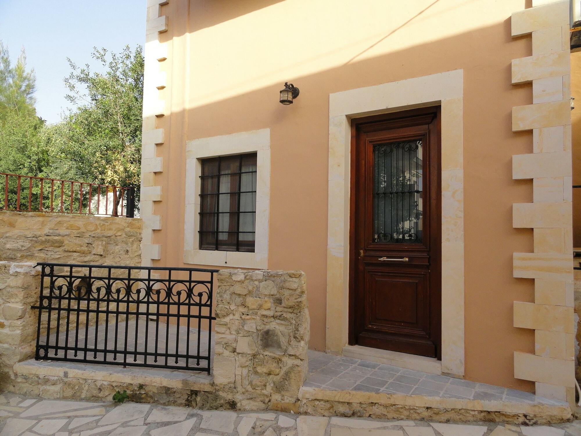 Villa Pasiphae Камиларион Екстериор снимка